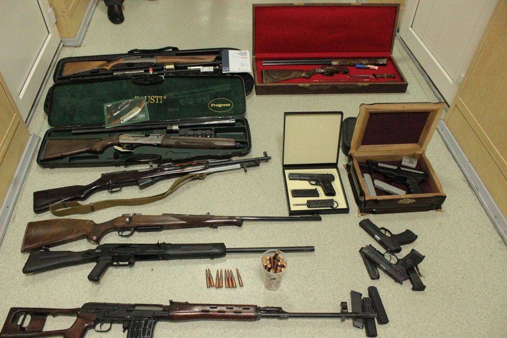 Firearms Seized in Former Kyrgyz President Almazbek Atambayev's House (2)