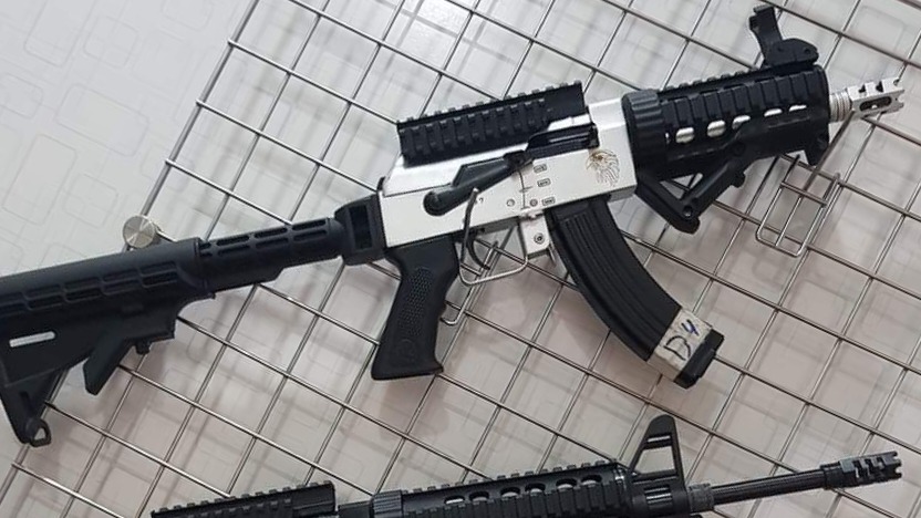 Darra: An AK sub-gun based of an AKM but modified to resemble an M4 to a degree (Source social media) Darra: An AK sub-gun based of an AKM but modified to resemble an M4 to a degree (Source social media)